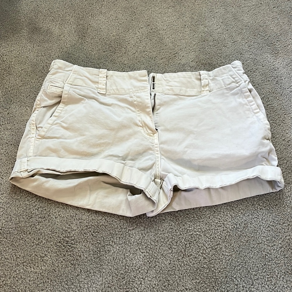Vineyard Vines shorts